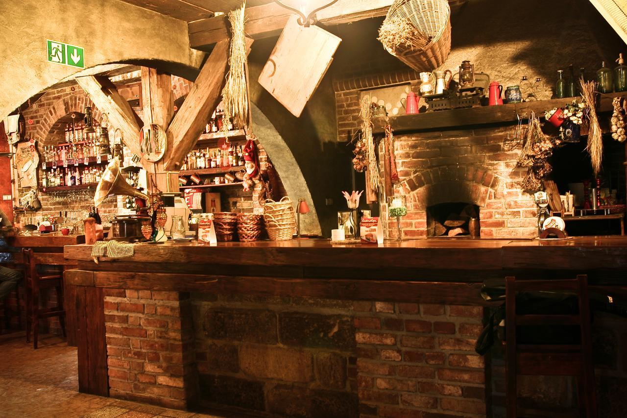 Hotel Restauracja Pustelnik Wisla Mala Екстериор снимка