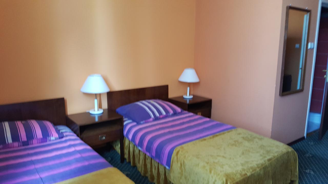 Hotel Restauracja Pustelnik Wisla Mala Екстериор снимка