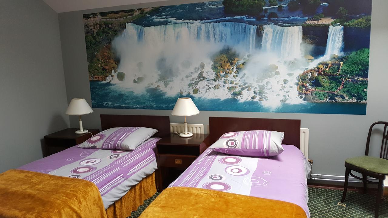 Hotel Restauracja Pustelnik Wisla Mala Екстериор снимка